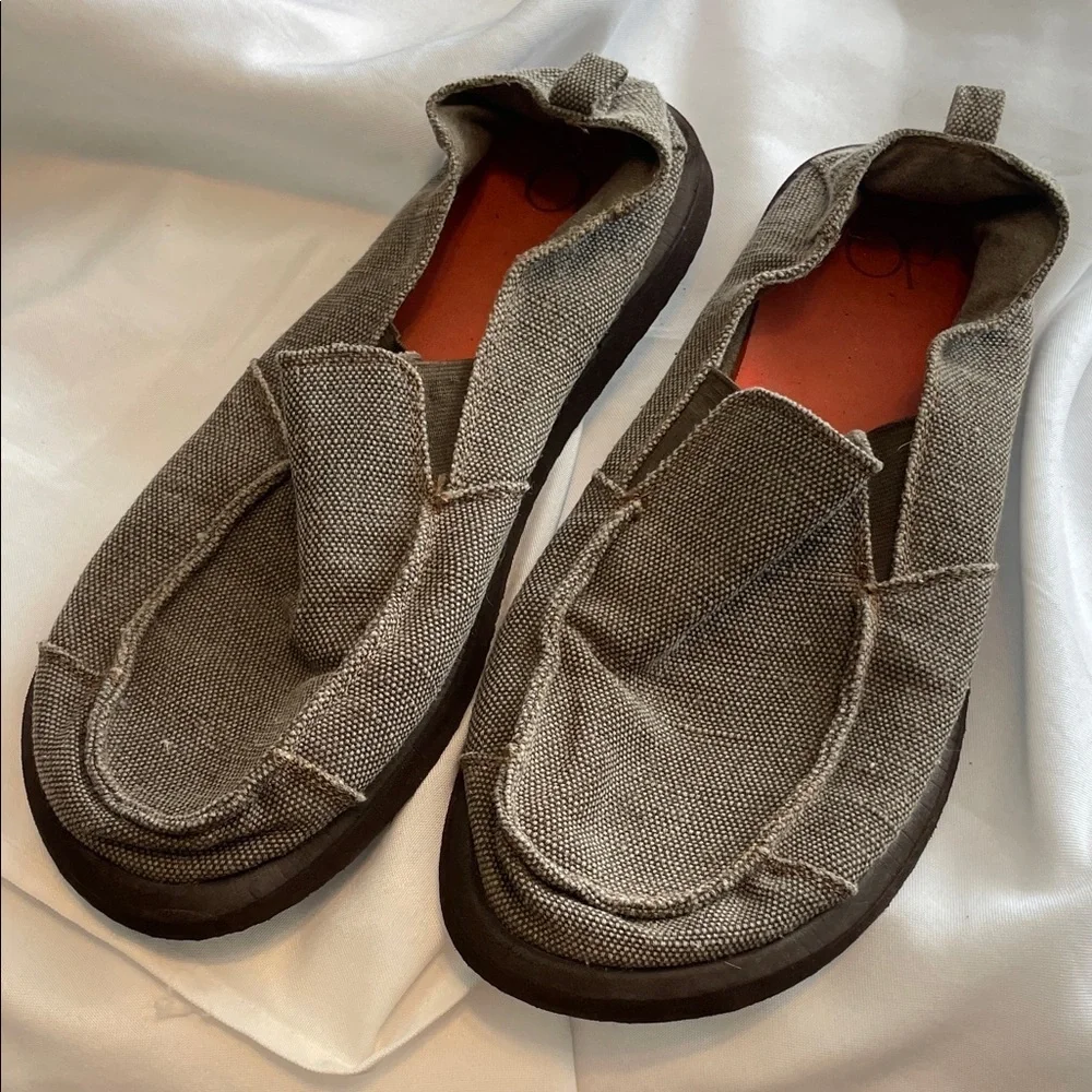 Casual Canvas Slip-On Shoes - Brown Ocean Pacific